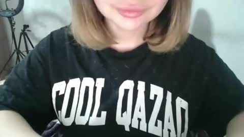 Snapshot of annie_light chatting on February 16, 2026, 12:45 pm Annie Light online show from February 16, 2026, 12:45 pm