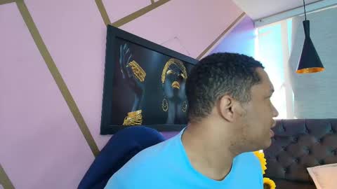 Annie lii online show from November 9, 2025, 1:31 pm