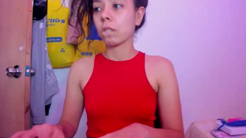 Snapshot of annie_rosse1017 chatting on February 7, 2026, 5:55 am annie_rosse1017 online show from February 7, 2026, 5:55 am