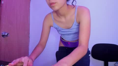 Snapshot of annie_rosse1017 chatting on February 22, 2026, 5:19 am annie_rosse1017 online show from February 22, 2026, 5:19 am