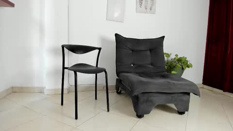 Annie online show from December 16, 2025, 1:05 pm