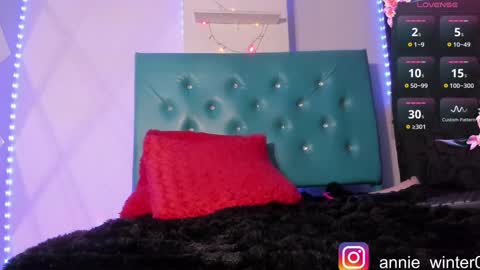 Snapshot of annie_winter1 chatting on January 26, 2025, 12:16 am Annie online show from January 26, 2025, 12:16 am