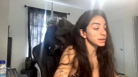 Snapshot of annie_xxx111 chatting on December 9, 2024, 7:18 pm annie_xxx111 online show from December 9, 2024, 7:18 pm