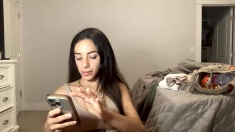 Snapshot of annie_xxx111 chatting on October 28, 2025, 12:14 am annie_xxx111 online show from October 28, 2025, 12:14 am