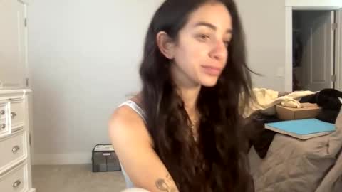 Snapshot of annie_xxx111 chatting on November 6, 2025, 7:59 pm annie_xxx111 online show from November 6, 2025, 7:59 pm