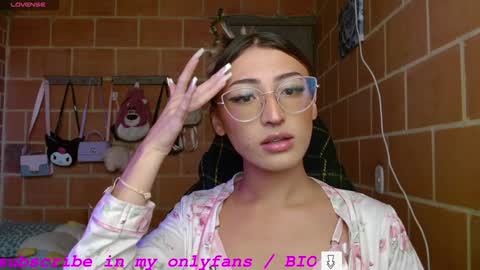 Annie online show from December 3, 2024, 12:38 pm