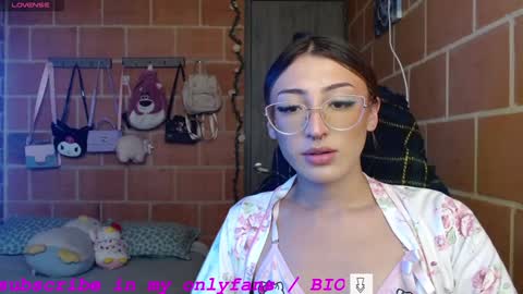 Annie online show from December 3, 2024, 3:44 pm