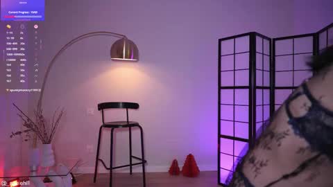 anniehillofficial_ online show from December 14, 2025, 10:14 pm