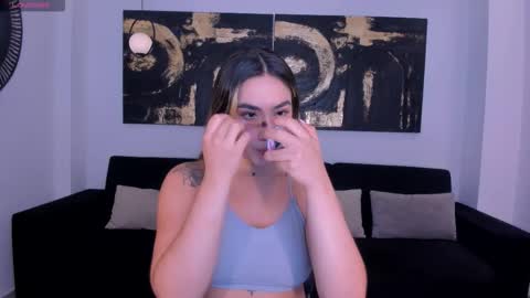 Annie Monroe online show from November 11, 2025, 11:43 am