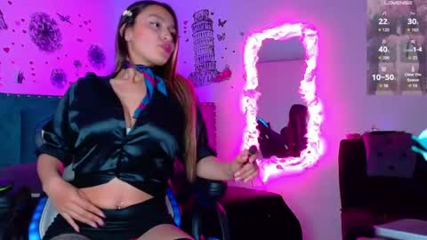 Annie  Michael  online show from May 10, 2026, 2:39 am