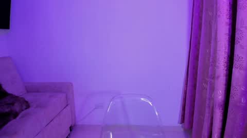 Gise. online show from October 31, 2025, 2:12 am