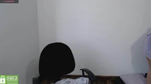 Gaby 3 online show from October 31, 2025, 1:23 pm