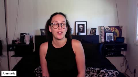 Snapshot of annmarieferrara chatting on October 17, 2025, 4:09 pm Ann online show from October 17, 2025, 4:09 pm