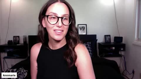 Snapshot of annmarieferrara chatting on November 17, 2025, 4:46 pm Ann online show from November 17, 2025, 4:46 pm