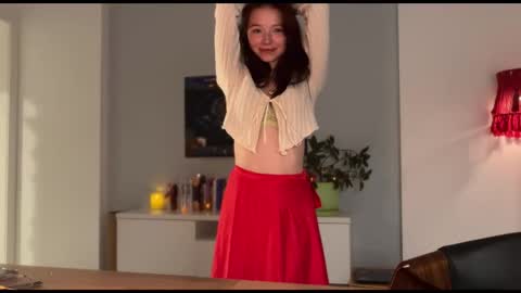 N  antics online show from December 4, 2025, 4:22 am