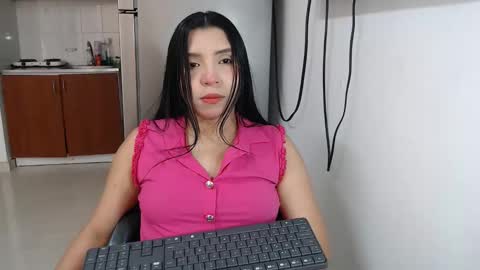 anntonella_squirt online show from October 17, 2025, 12:19 pm