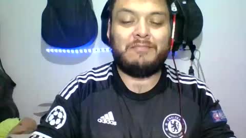 lion kennedy independent model moderator online show from November 14, 2025, 6:23 am