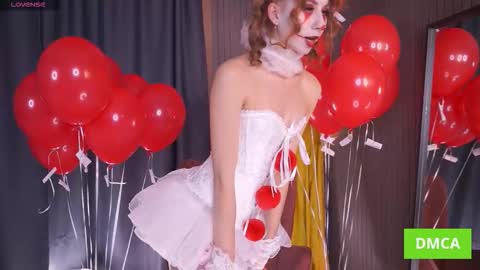 Annuetta online show from October 31, 2025, 3:46 pm