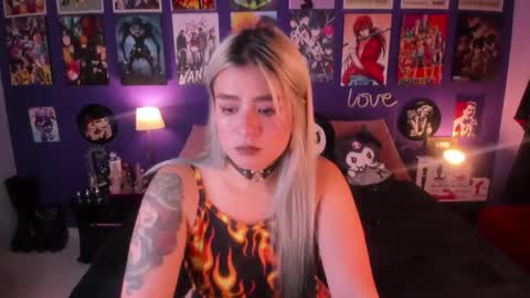 Snapshot of anny_cross chatting on February 26, 2026, 2:21 am Paty online show from February 26, 2026, 2:21 am