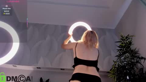 Snapshot of anny_h1ll chatting on March 21, 2026, 9:14 am Anny GMT2 Wed 10 AM - 4 PM Thur 10 AM - 4 PM Fri 10 AM - 4 PM Sat 10 AM - 4 PM Sun 10 AM - 4 PM. online show from March 21, 2026, 9:14 am