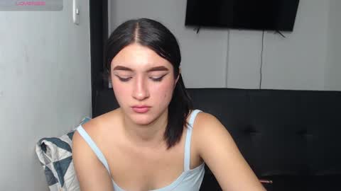 Snapshot of anny_naf chatting on October 28, 2025, 3:36 pm Anny online show from October 28, 2025, 3:36 pm