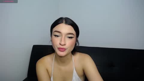 Snapshot of anny_naf chatting on November 27, 2025, 5:37 pm Anny online show from November 27, 2025, 5:37 pm