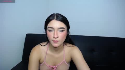 Snapshot of anny_naf chatting on December 4, 2025, 3:43 pm Anny online show from December 4, 2025, 3:43 pm