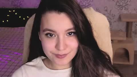 Snapshot of anny_shine chatting on July 18, 2026, 5:39 pm Annie online show from July 18, 2026, 5:39 pm