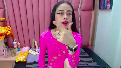 Anny online show from February 3, 2025, 12:47 pm