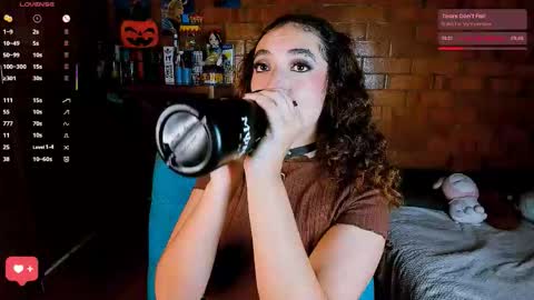 Anny  IG online show from November 14, 2025, 4:44 am