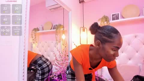 Snapshot of annyfiore chatting on December 5, 2024, 3:48 am Anny online show from December 5, 2024, 3:48 am