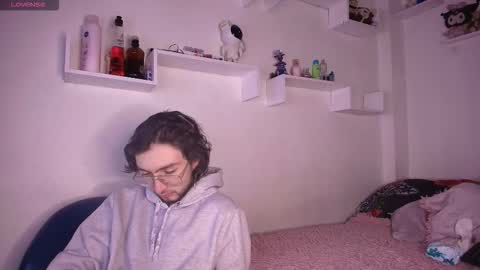 Snapshot of annyharris chatting on December 19, 2025, 7:54 pm anny harris online show from December 19, 2025, 7:54 pm