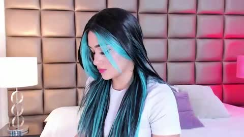    online show from February 15, 2025, 9:26 pm