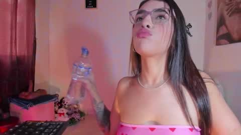 Annyluna online show from October 14, 2025, 7:58 pm