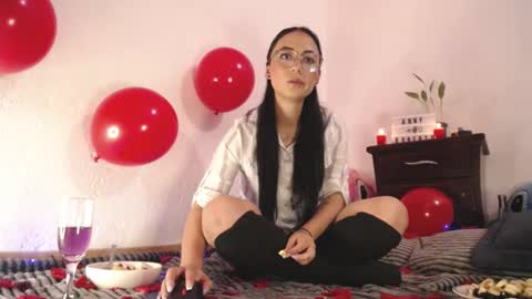 Snapshot of annyroberts_89 chatting on February 14, 2025, 11:31 pm Anny online show from February 14, 2025, 11:31 pm