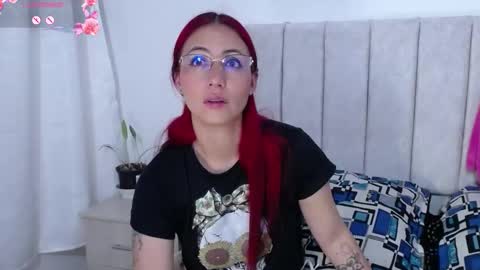 Snapshot of annyroberts_89 chatting on October 10, 2025, 11:31 am Anny online show from October 10, 2025, 11:31 am