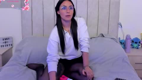 Anny online show from November 9, 2025, 11:03 pm