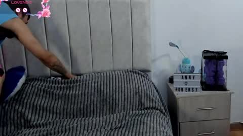 Snapshot of annyroberts_89 chatting on May 31, 2026, 6:09 pm Anny online show from May 31, 2026, 6:09 pm