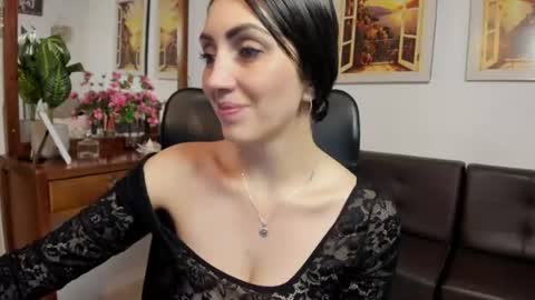 Anny online show from August 4, 2026, 11:46 am