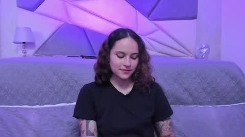 AnnyT online show from December 2, 2024, 2:53 am