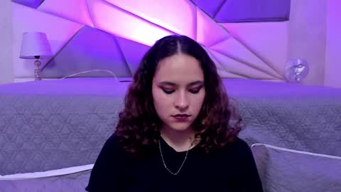 AnnyT online show from February 8, 2025, 1:32 am