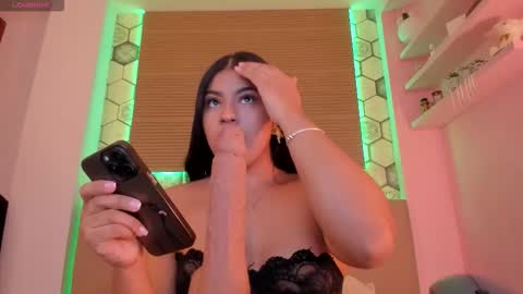 Gaby online show from December 1, 2025, 10:42 am