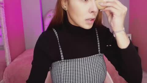 AnnyXhot online show from March 5, 2025, 12:11 pm