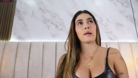 Snapshot of annyy_rosse chatting on November 10, 2025, 6:01 am ANNYY online show from November 10, 2025, 6:01 am