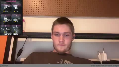 Snapshot of anomalies_ig chatting on December 17, 2024, 10:00 pm anomalies_ig online show from December 17, 2024, 10:00 pm