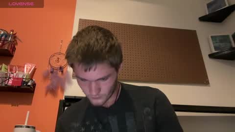 Snapshot of anomalies_ig chatting on January 19, 2025, 9:55 pm anomalies_ig online show from January 19, 2025, 9:55 pm