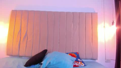 Snapshot of anthonela_castro chatting on January 11, 2026, 12:54 pm antholla online show from January 11, 2026, 12:54 pm