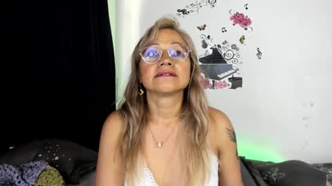 anthonela_mature_ online show from December 5, 2024, 9:17 pm