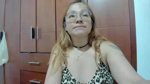 anthonela_mature_ online show from October 28, 2025, 10:12 pm