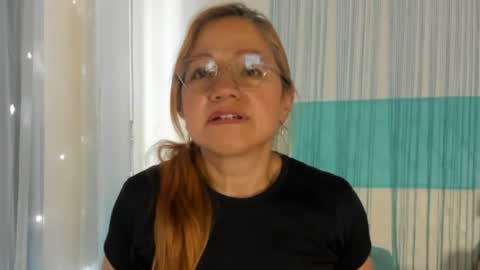anthonela_mature_ online show from June 3, 2026, 8:36 pm